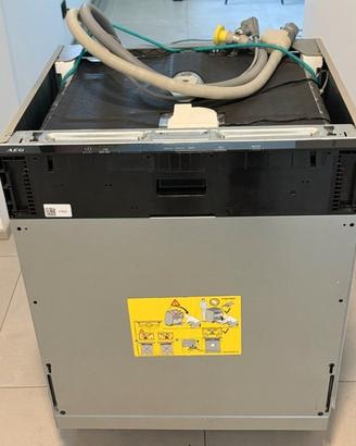 Lavastoviglie AEG