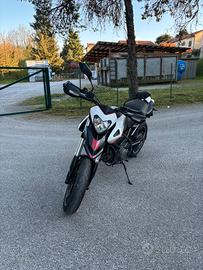 Ducati Hypermotard 796