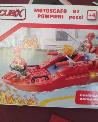 Costruzioni Cubix motoscafo + moto d'acqua
