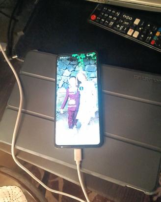 cellulare A52