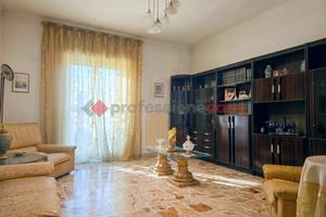 Appartamento Catania [GAV-3G167-ECVRG]