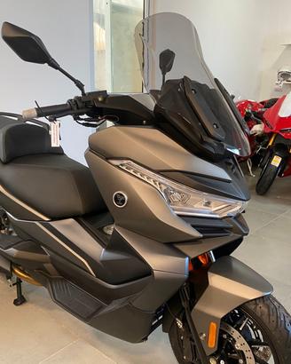 Voge Sfida SR4 400