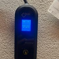 Carica batteria per auto plugin