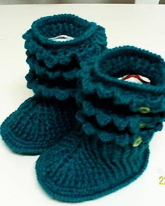 Scarpe e berrette per neonato
