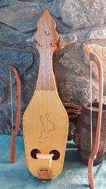 Lira Calabrese forma antica 