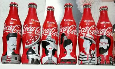 6 bottigliette coca cola nomi città