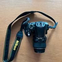 Nikon D3300 con obiettivi 18-55mm e 18-105mm