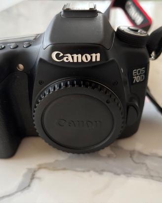 Canon EOS 70D + Canon EF-S 17-55mm f/2.8 IS USM