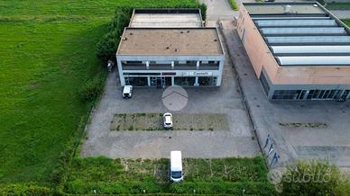 CAPANNONE A PORTO MANTOVANO