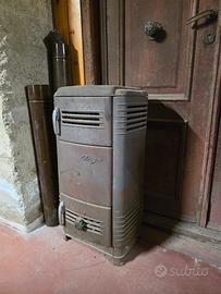 Vecchia stufa a legna 