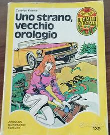 Uno strano vecchio orologio