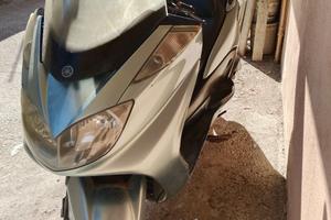 Majsty 400