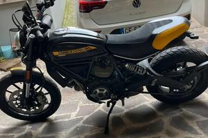 Ducati Scrambler 800 Full Throttle