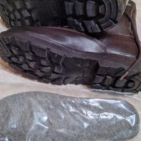 Anfibi tipo militare taglia 41 nuovi