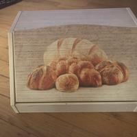 Porta pane in legno