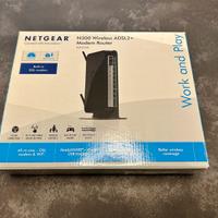 Modem Router Netgear DGN2200 N300 WiFi