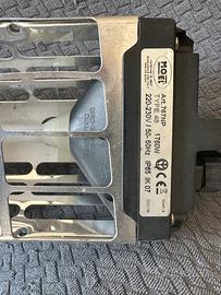 Lampade moel riscandanti con palo