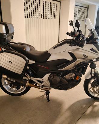 NC750X DCT versione travel