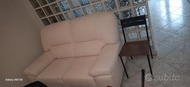 Divano nuovo 100€
