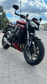 Triumph Street Triple 765 RS 2024