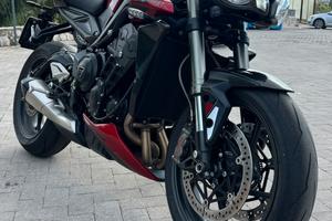 Triumph Street Triple 765 RS 2024