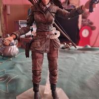 Action figure di Lara Croft originale Square enix