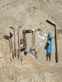 Atrezzatura ossitaglio