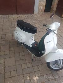 vespa primavera 125 epoca