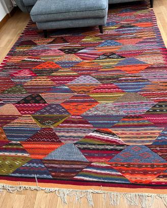 tappeto stile kilim