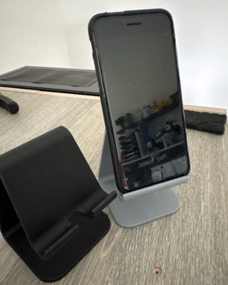 Supporto Smartphone da Tavolo Universale