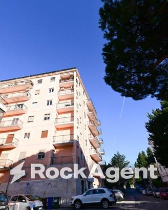 Appartamento di 140 m² con 4 locali a Catanzaro