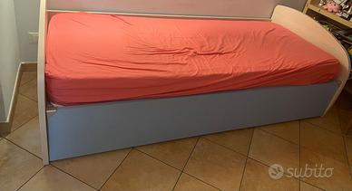 Letto singolo con letto estraibile