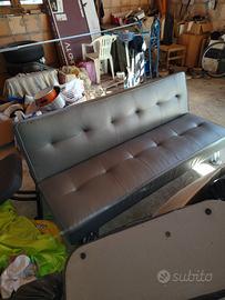 divano similpelle 