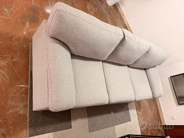 Divano 3 posti tessuto grigio chiaro