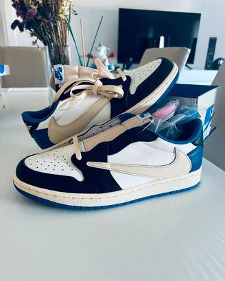Nike aj1 Travis scott fragment low