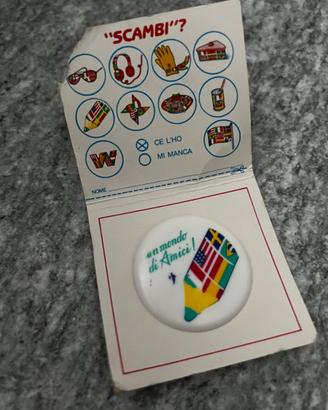 Motta Un mondo di amici spilla Anni '80