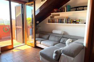 Appartamento di 83 m² con 3 locali e box auto a Se