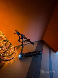 Monopattino elettrico Dual Motor