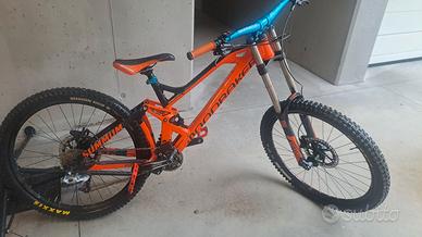 Mondraker  Summun DH