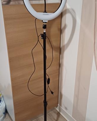 Piedistallo illuminato per Smartphone 