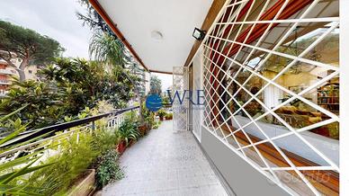 Appartamento di 170 m² con più di 5 locali e box a