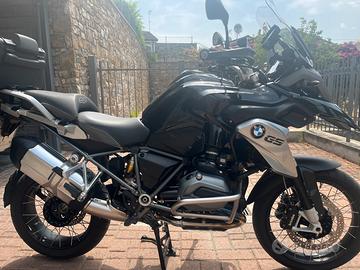 bmw R1200gs triple black