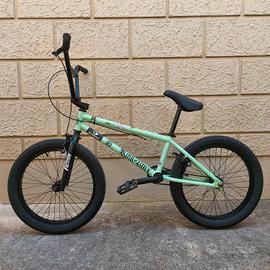 bicicletta bmx