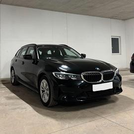 BMW 318d Touring 2021 – Cambio MANUALE raro