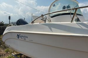 Barca Kamarina 555