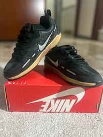 Nike jam black/metallic silver