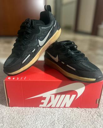 Nike jam black/metallic silver