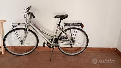 Bicicletta trekking da donna marca Frejus