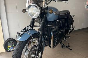 Triumph Bonneville T100 Black