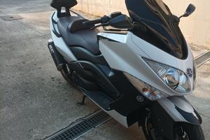 scooter Tmax 500 